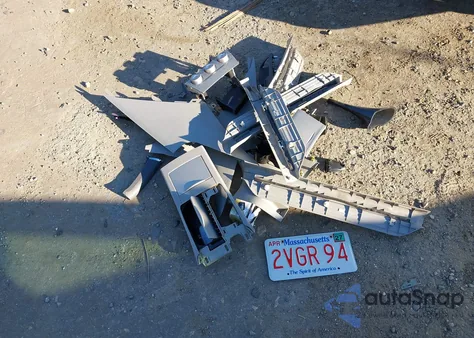 2010 Toyota Camry Le from USA, damaged, VIN 4T1BF3EKXAU106528